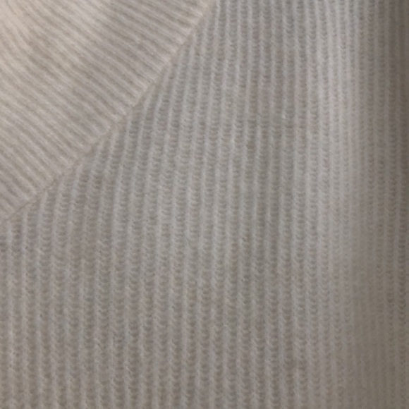 Zara cream sweater - Picture 3 of 5